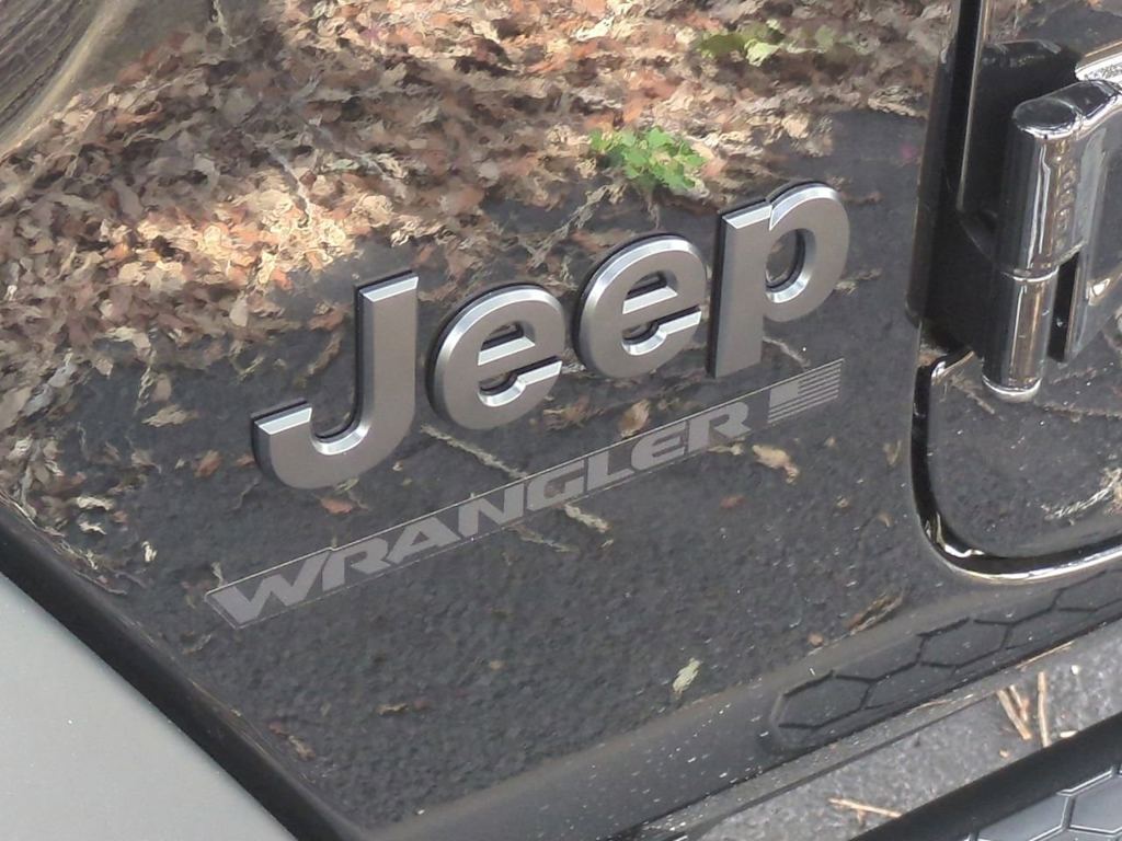 Thumbnail: 2025 Jeep Wrangler - 24