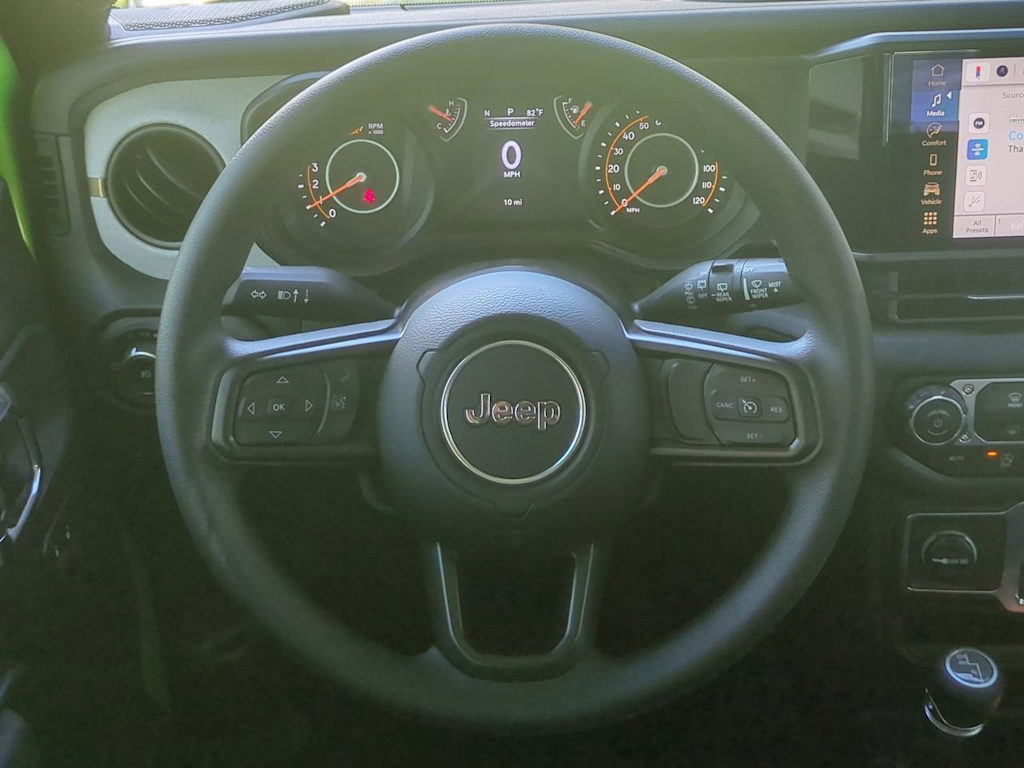 Thumbnail: 2025 Jeep Wrangler - 13