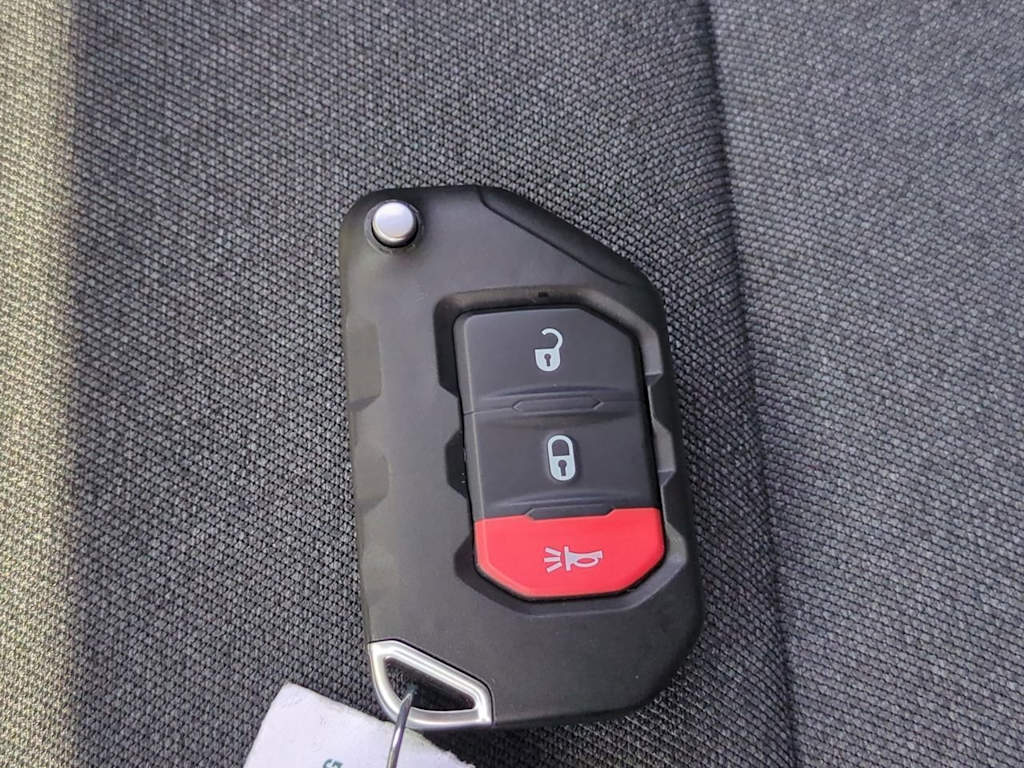 Thumbnail: 2025 Jeep Wrangler - 35