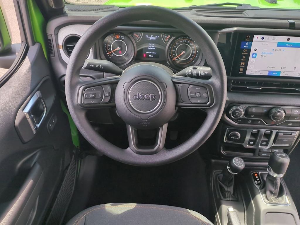 Thumbnail: 2025 Jeep Wrangler - 14