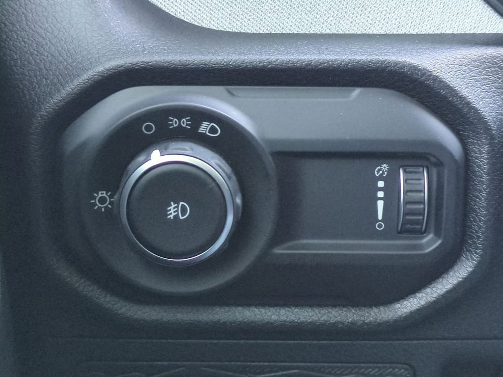 Thumbnail: 2025 Jeep Wrangler - 27