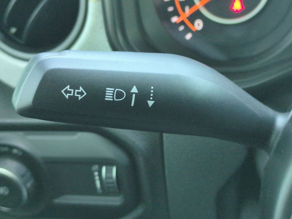 Thumbnail: 2025 Jeep Wrangler - 31