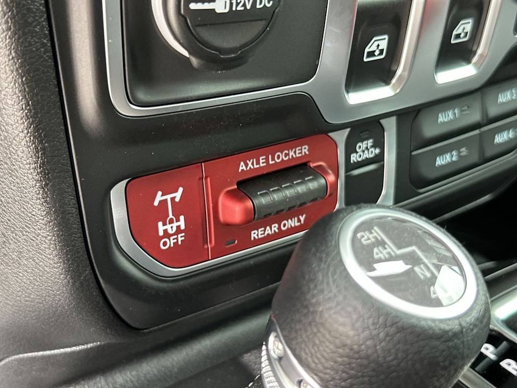 Thumbnail: 2026 Jeep Wrangler - 23