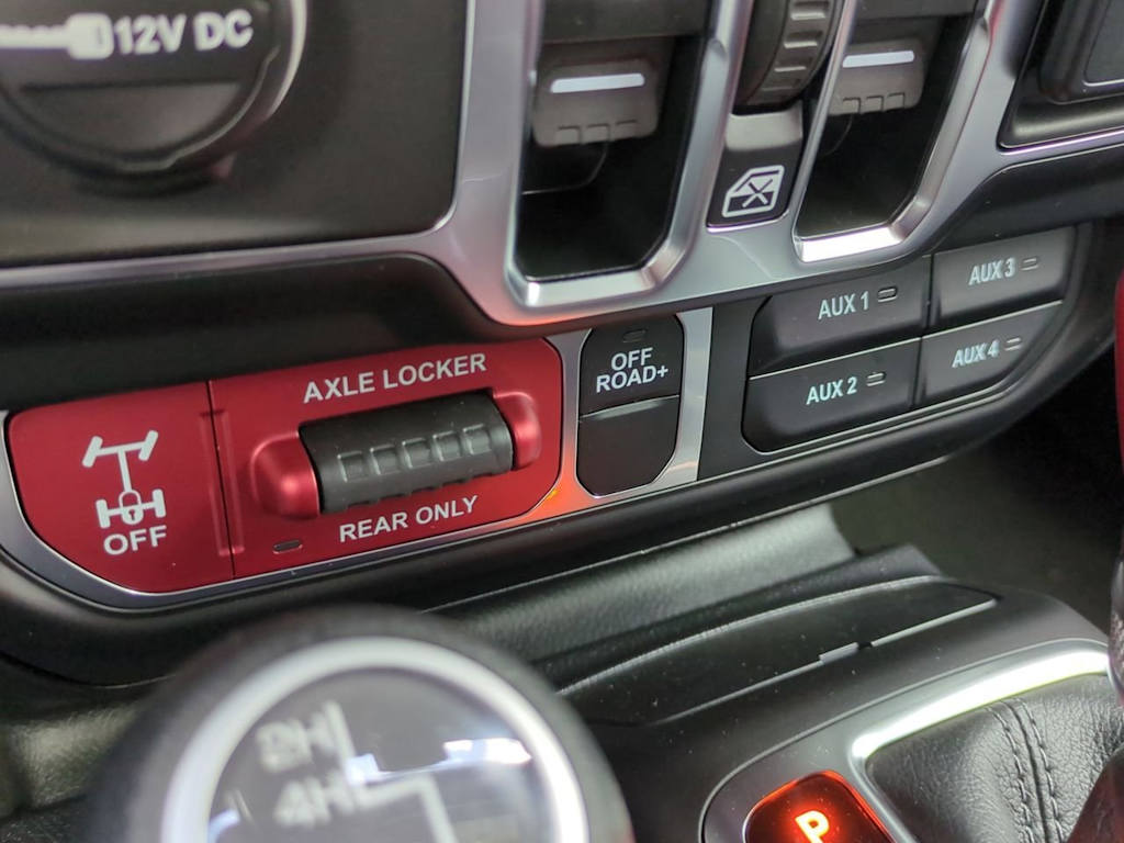 Thumbnail: 2025 Jeep Wrangler - 27