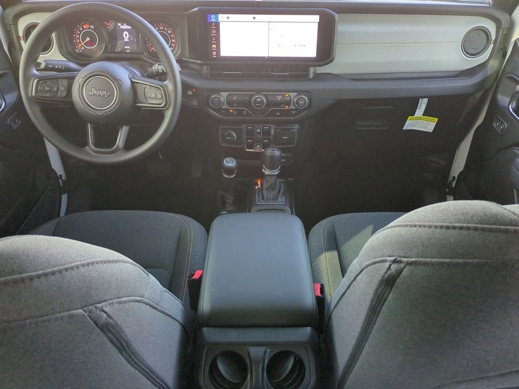 Thumbnail: 2025 Jeep Wrangler - 10