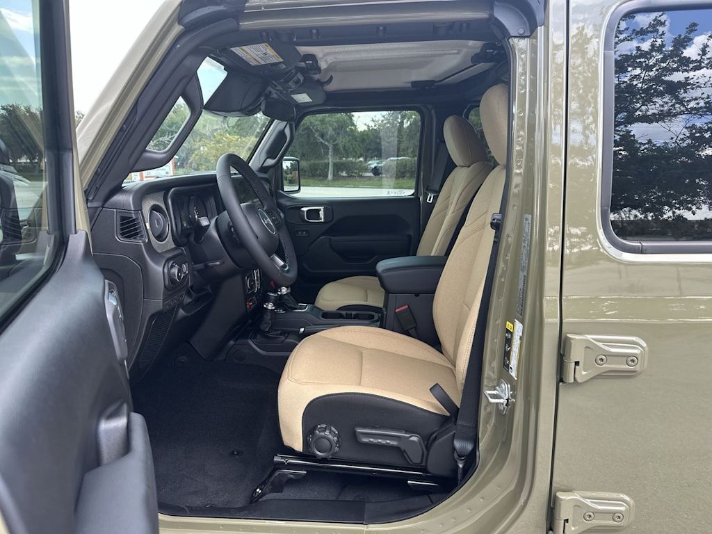 Thumbnail: 2026 Jeep Wrangler - 9