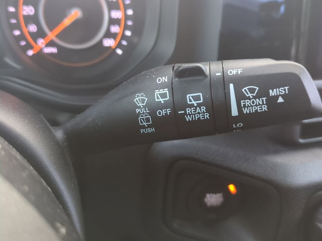 Thumbnail: 2024 Jeep Wrangler - 31