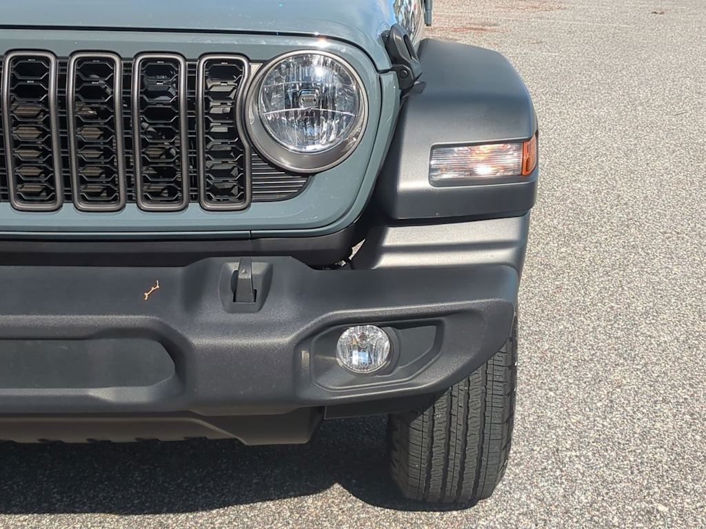 Thumbnail: 2024 Jeep Wrangler - 24