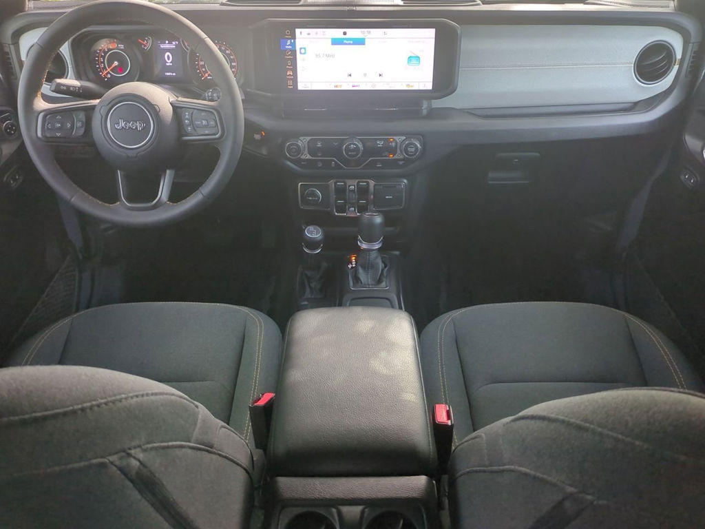 Thumbnail: 2024 Jeep Wrangler - 9