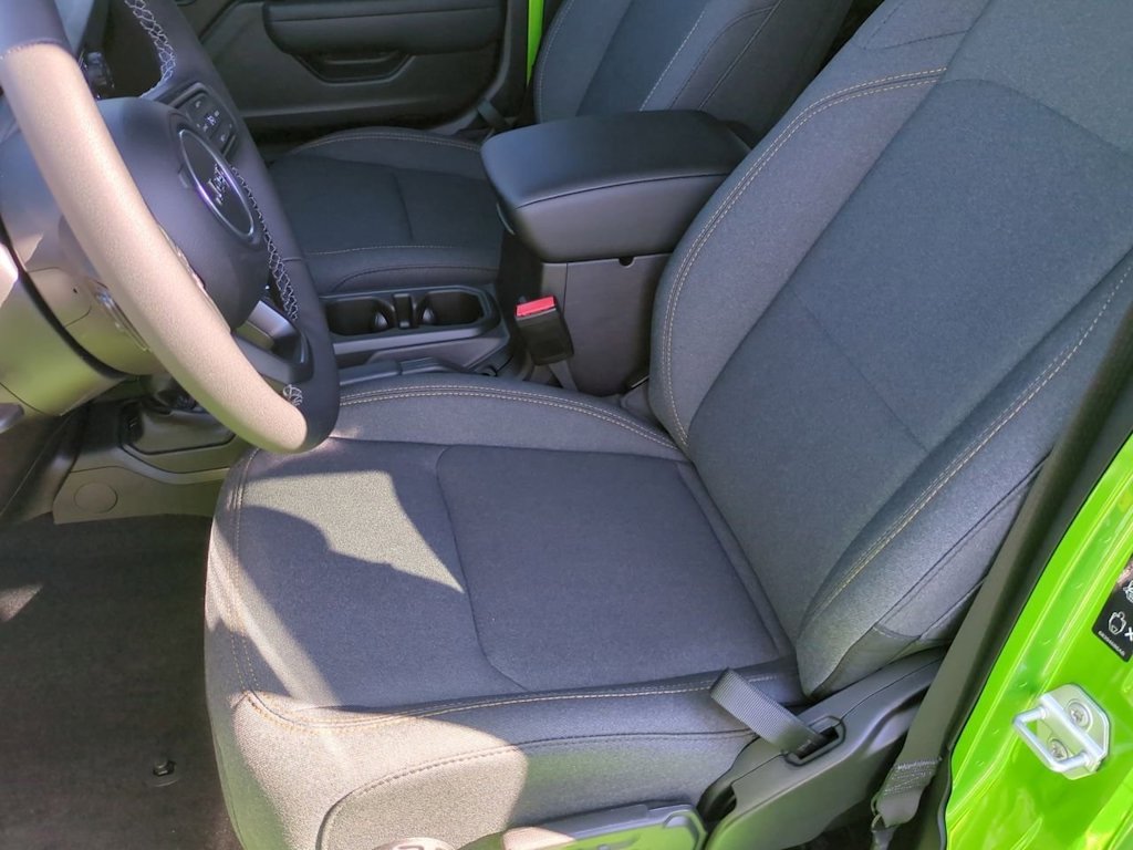 Thumbnail: 2025 Jeep Wrangler - 9