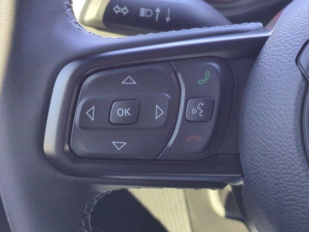 Thumbnail: 2025 Jeep Wrangler - 27