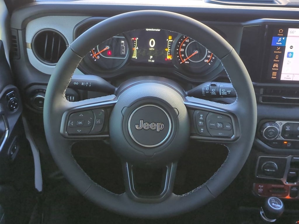 Thumbnail: 2025 Jeep Wrangler - 14