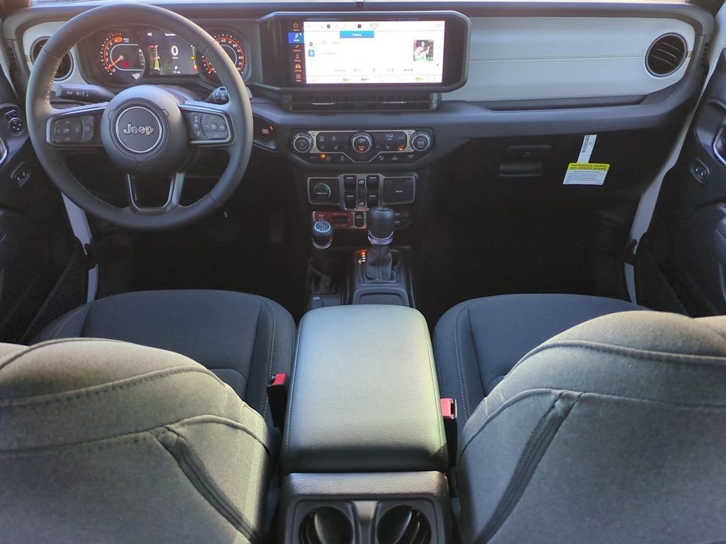 Thumbnail: 2025 Jeep Wrangler - 10