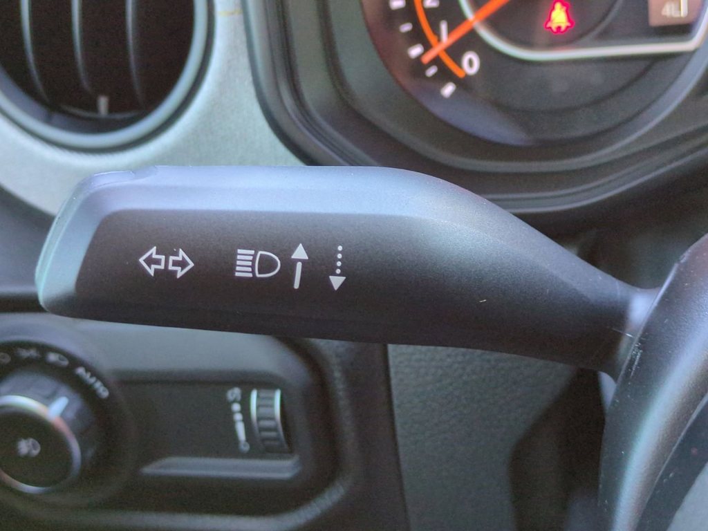 Thumbnail: 2025 Jeep Wrangler - 32