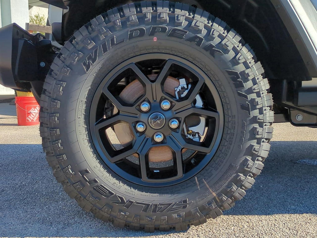 Thumbnail: 2025 Jeep Wrangler - 8