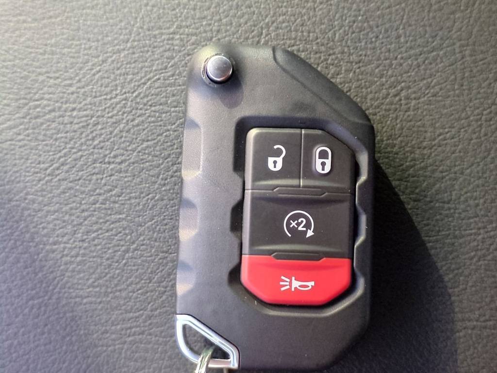 Thumbnail: 2025 Jeep Wrangler - 19