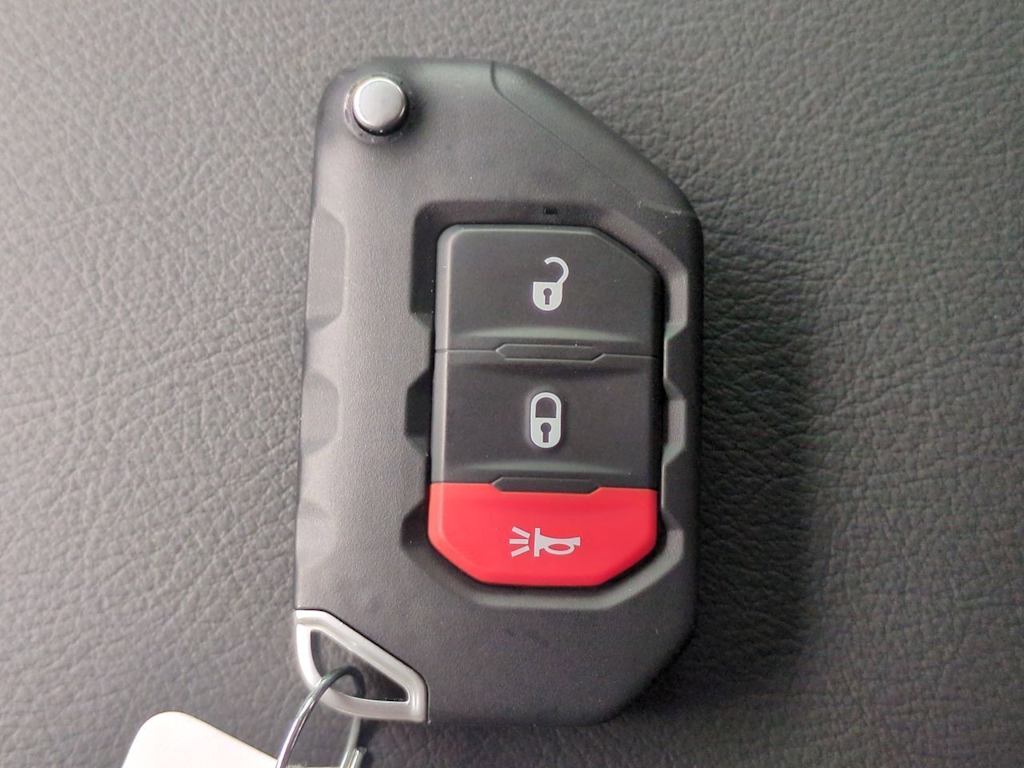 Thumbnail: 2025 Jeep Wrangler - 19