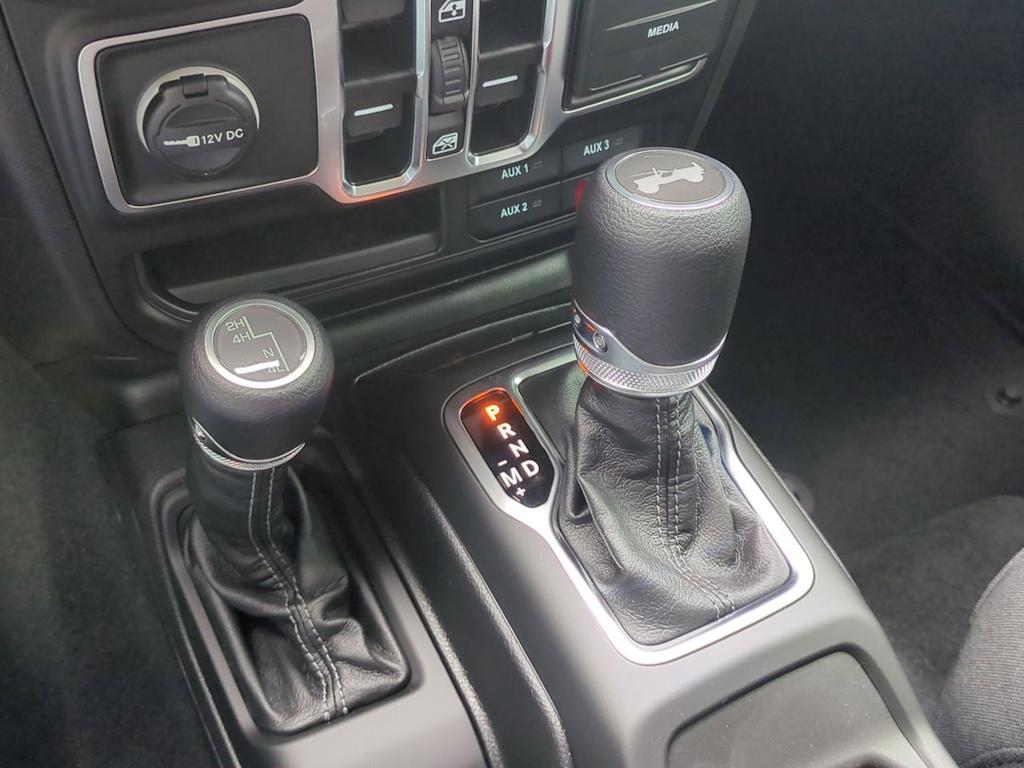 Thumbnail: 2025 Jeep Wrangler - 35