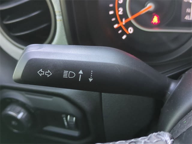 2025 Jeep Wrangler Sport 32