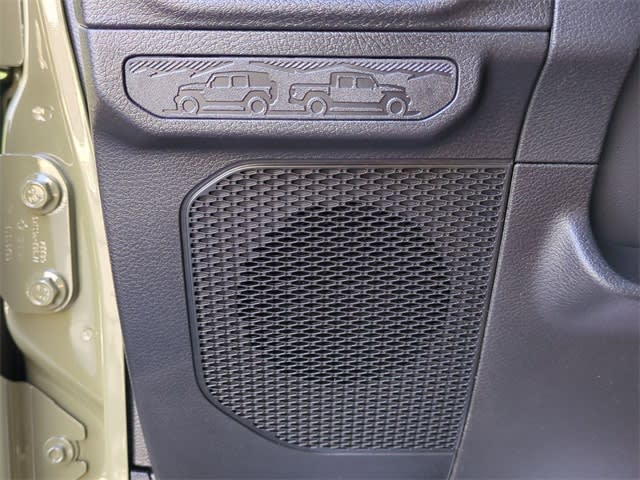 2025 Jeep Wrangler Sport 33