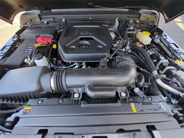 2025 Jeep Wrangler Sport 9