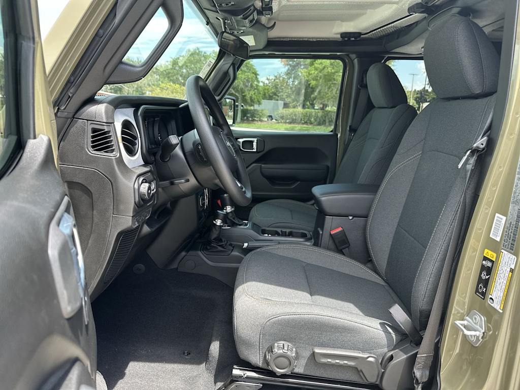 Thumbnail: 2026 Jeep Wrangler - 9