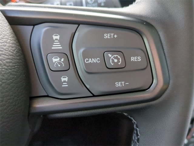 2025 Jeep Wrangler Sport 30