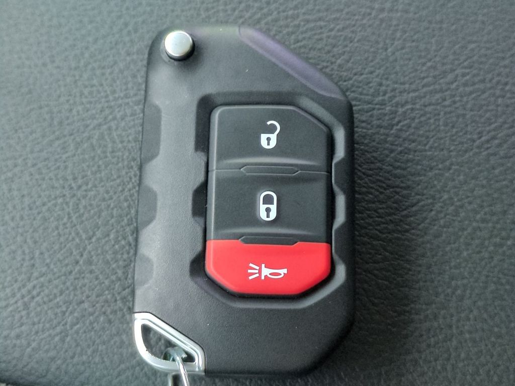 Thumbnail: 2026 Jeep Wrangler - 18