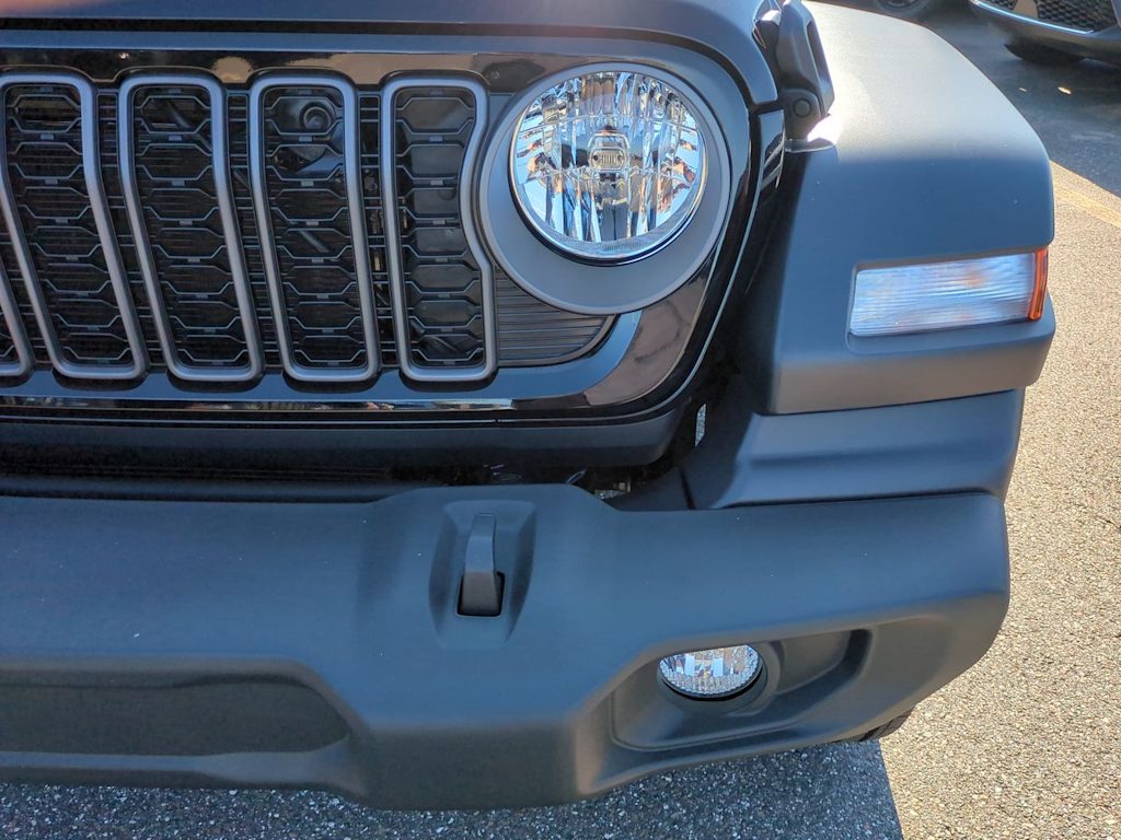 Thumbnail: 2026 Jeep Wrangler - 24
