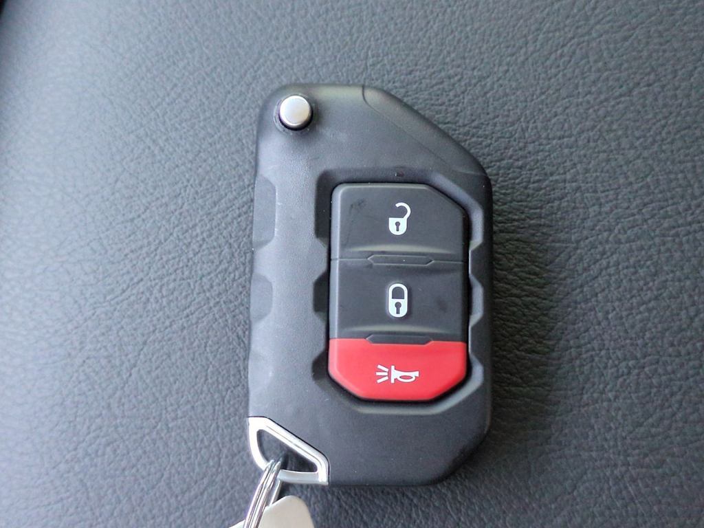 Thumbnail: 2026 Jeep Wrangler - 18