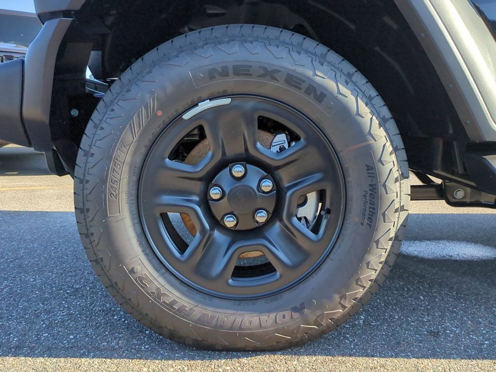 Thumbnail: 2026 Jeep Wrangler - 7