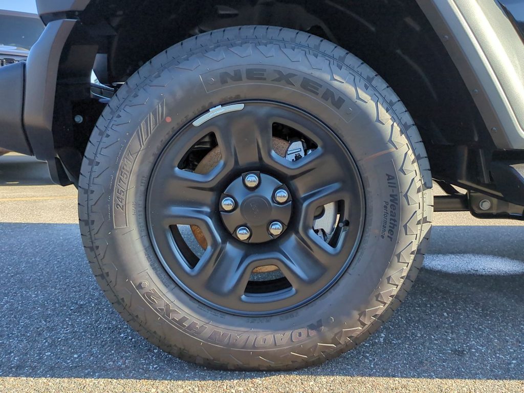 Thumbnail: 2026 Jeep Wrangler - 7