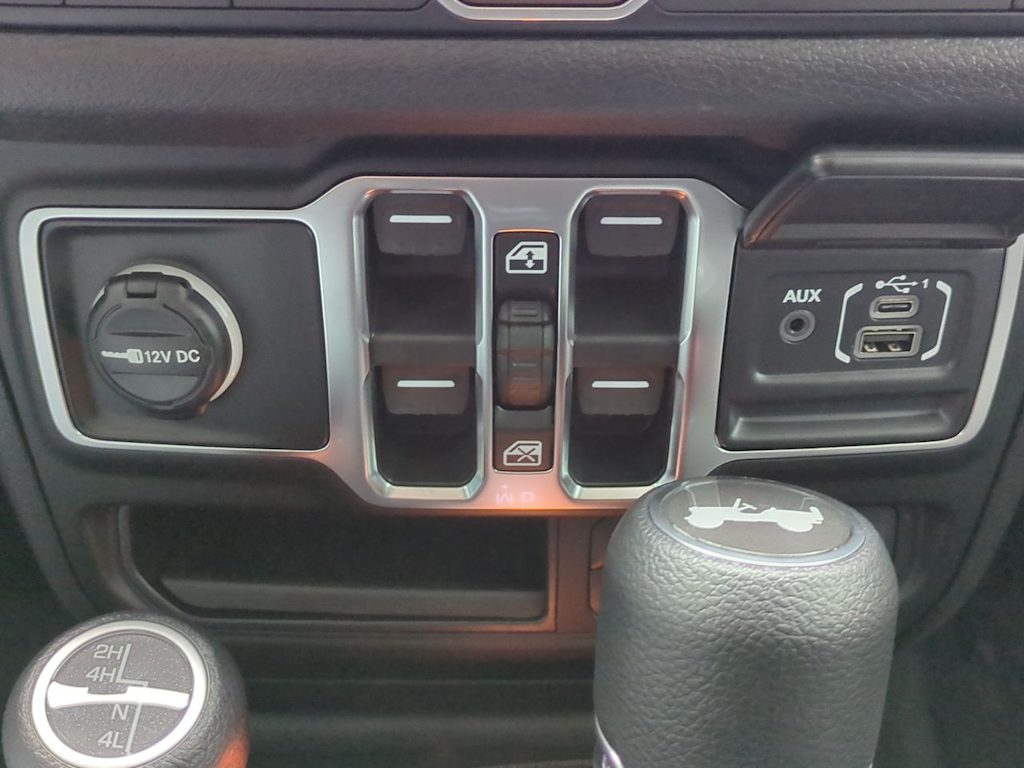 Thumbnail: 2026 Jeep Wrangler - 34