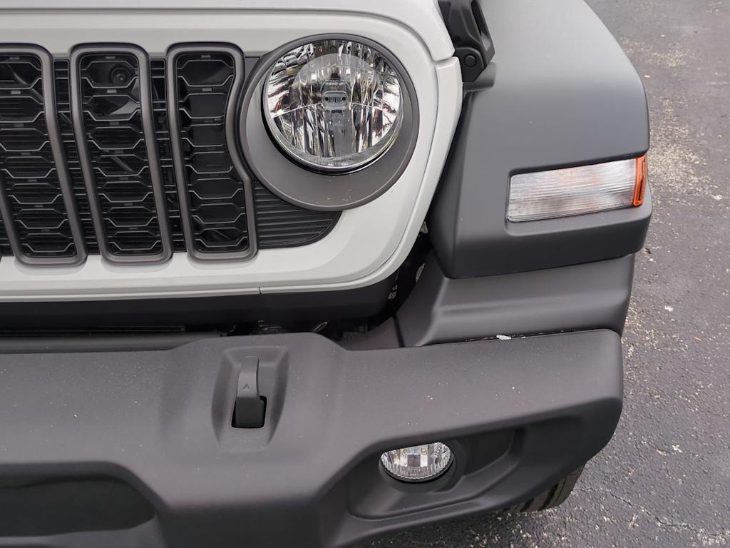 Thumbnail: 2026 Jeep Wrangler - 24