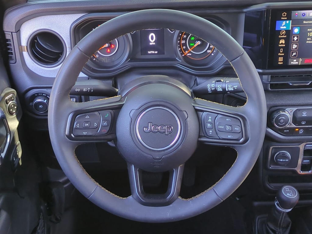 Thumbnail: 2024 Jeep Wrangler - 14