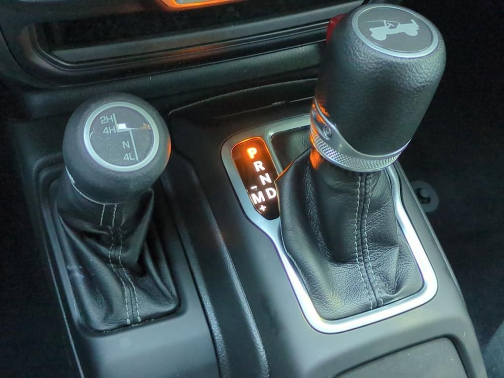 Thumbnail: 2024 Jeep Wrangler - 16