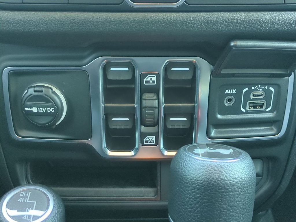 Thumbnail: 2026 Jeep Wrangler - 33