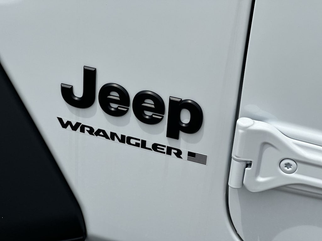 Thumbnail: 2026 Jeep Wrangler - 25
