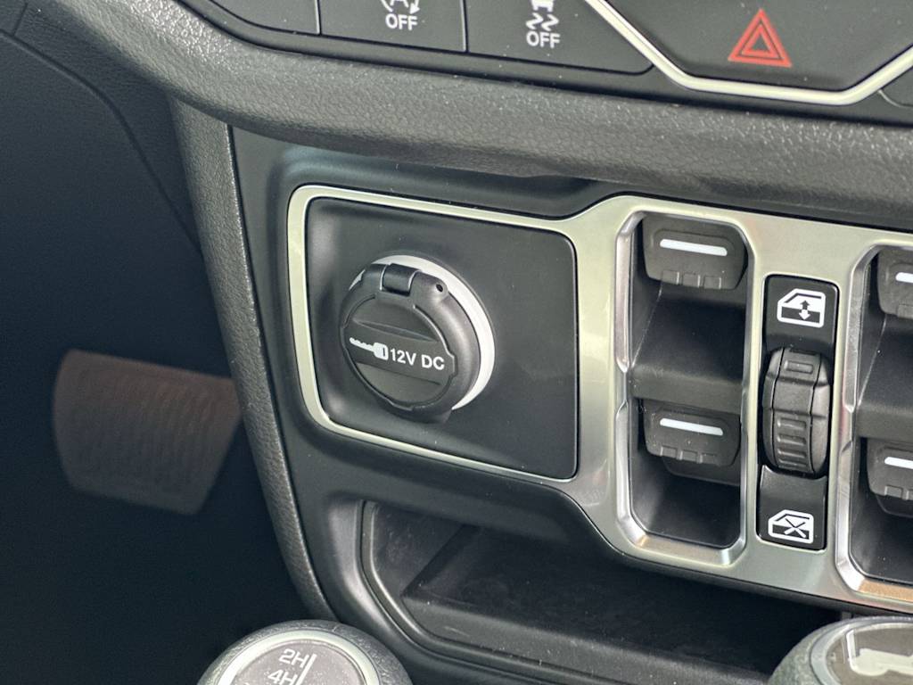 Thumbnail: 2026 Jeep Wrangler - 31
