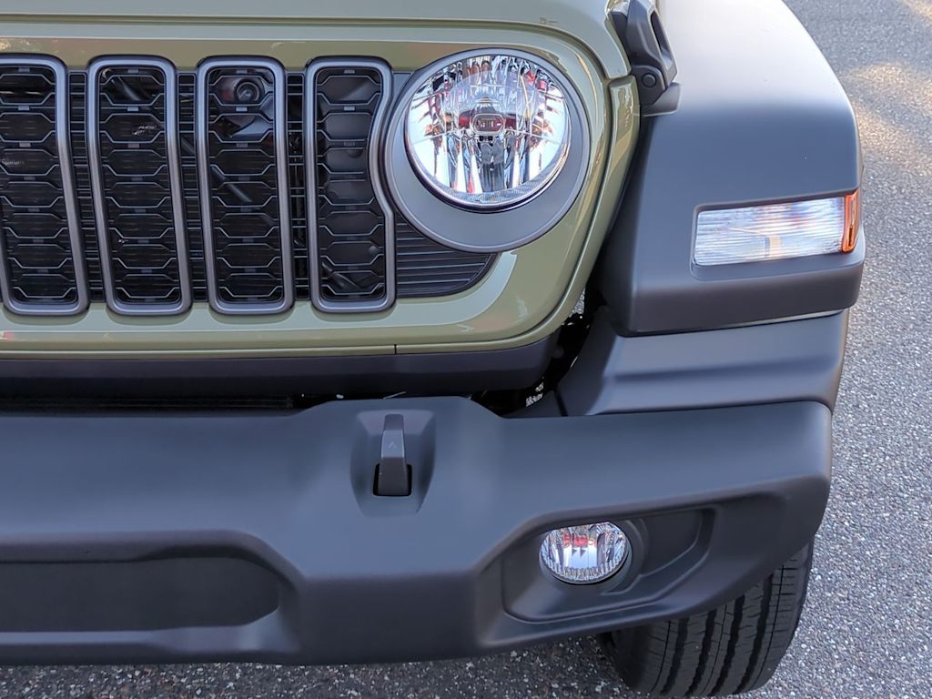 Thumbnail: 2026 Jeep Wrangler - 24