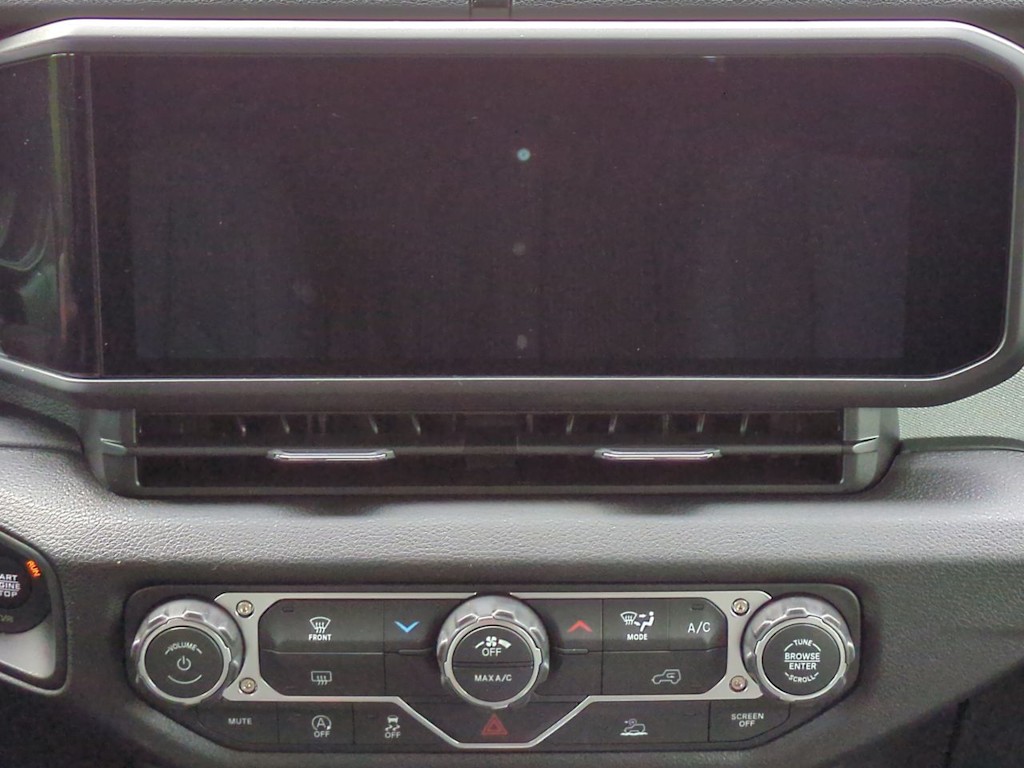 Thumbnail: 2026 Jeep Wrangler - 32