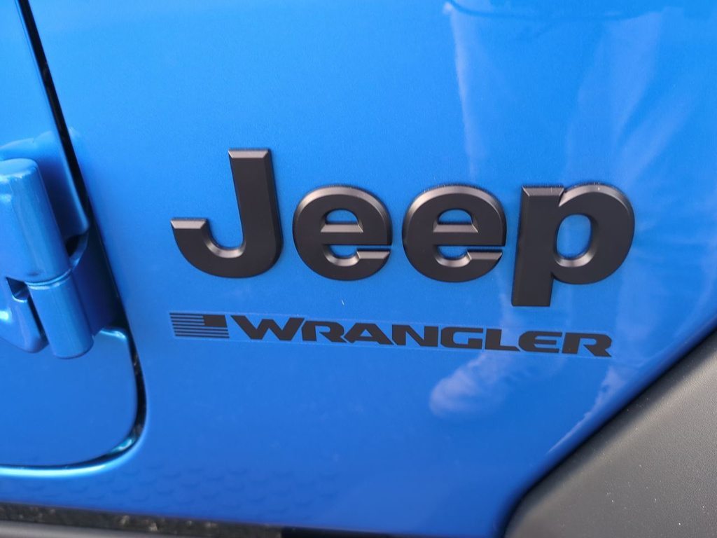 Thumbnail: 2026 Jeep Wrangler - 7