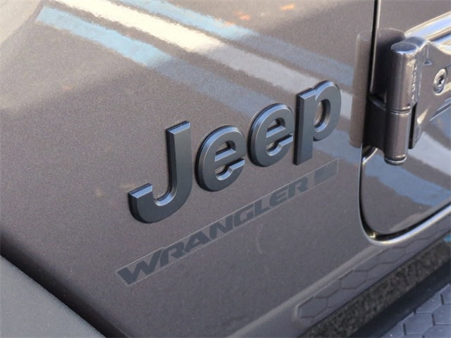 2025 Jeep Wrangler Sport 25