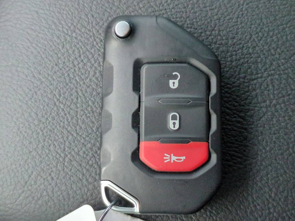 Thumbnail: 2026 Jeep Wrangler - 19