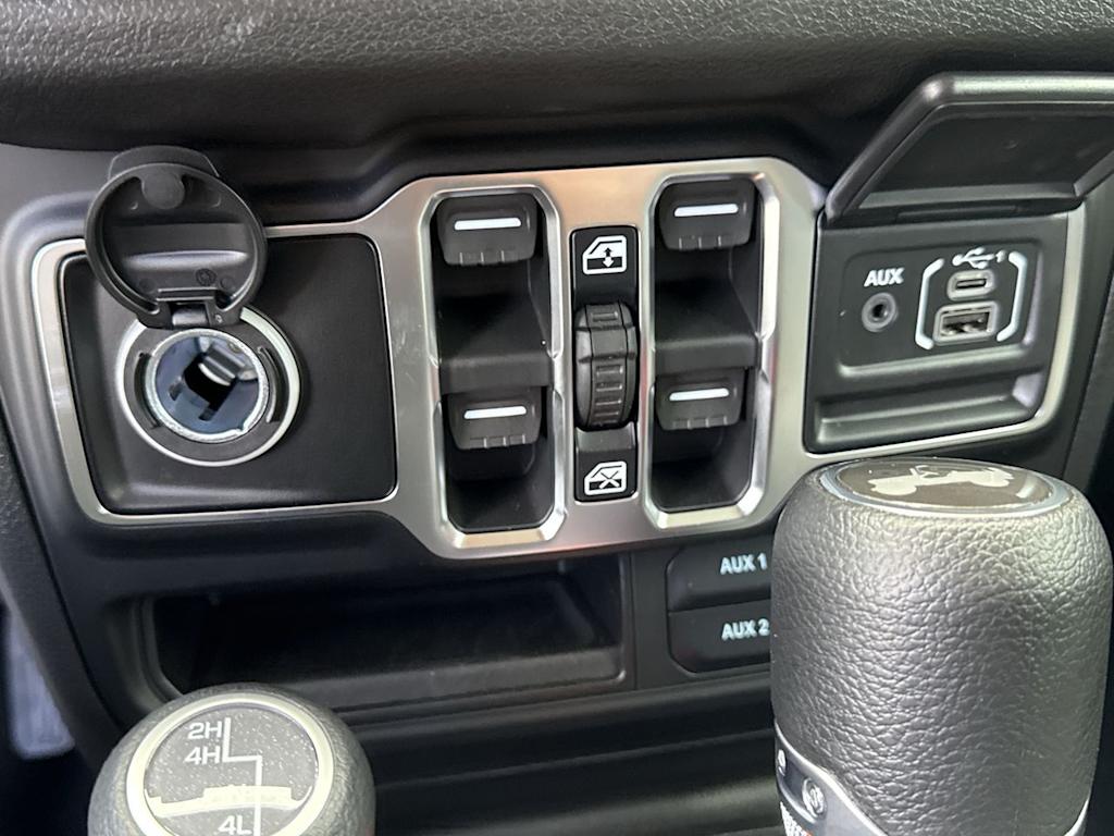Thumbnail: 2026 Jeep Wrangler - 33