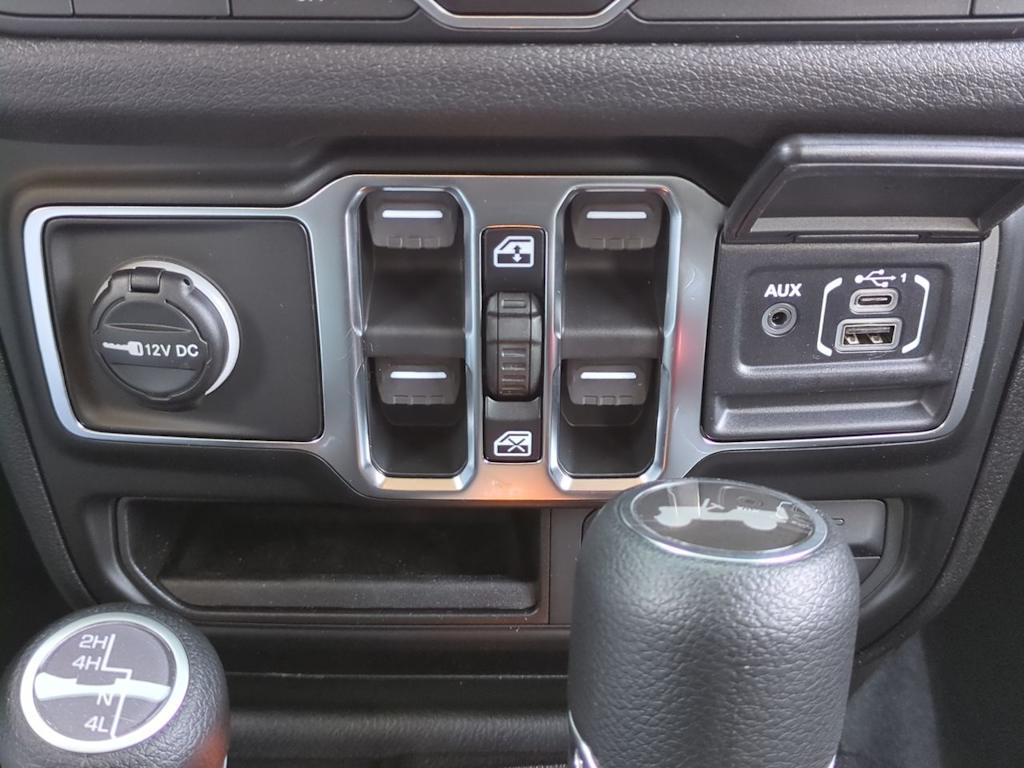 Thumbnail: 2026 Jeep Wrangler - 34