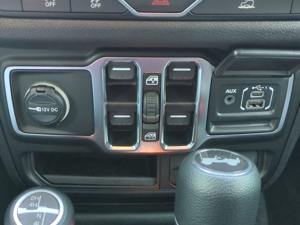 Thumbnail: 2026 Jeep Wrangler - 32