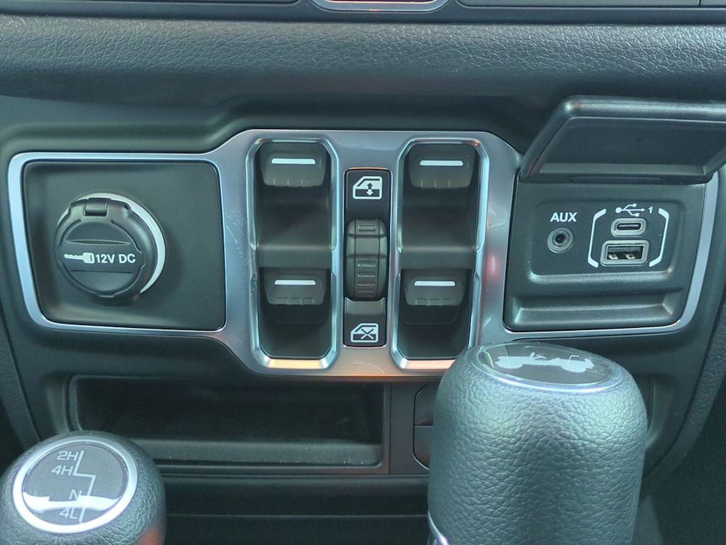 Thumbnail: 2026 Jeep Wrangler - 34