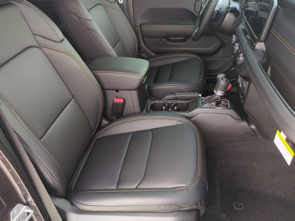 Thumbnail: 2025 Jeep Wrangler - 12