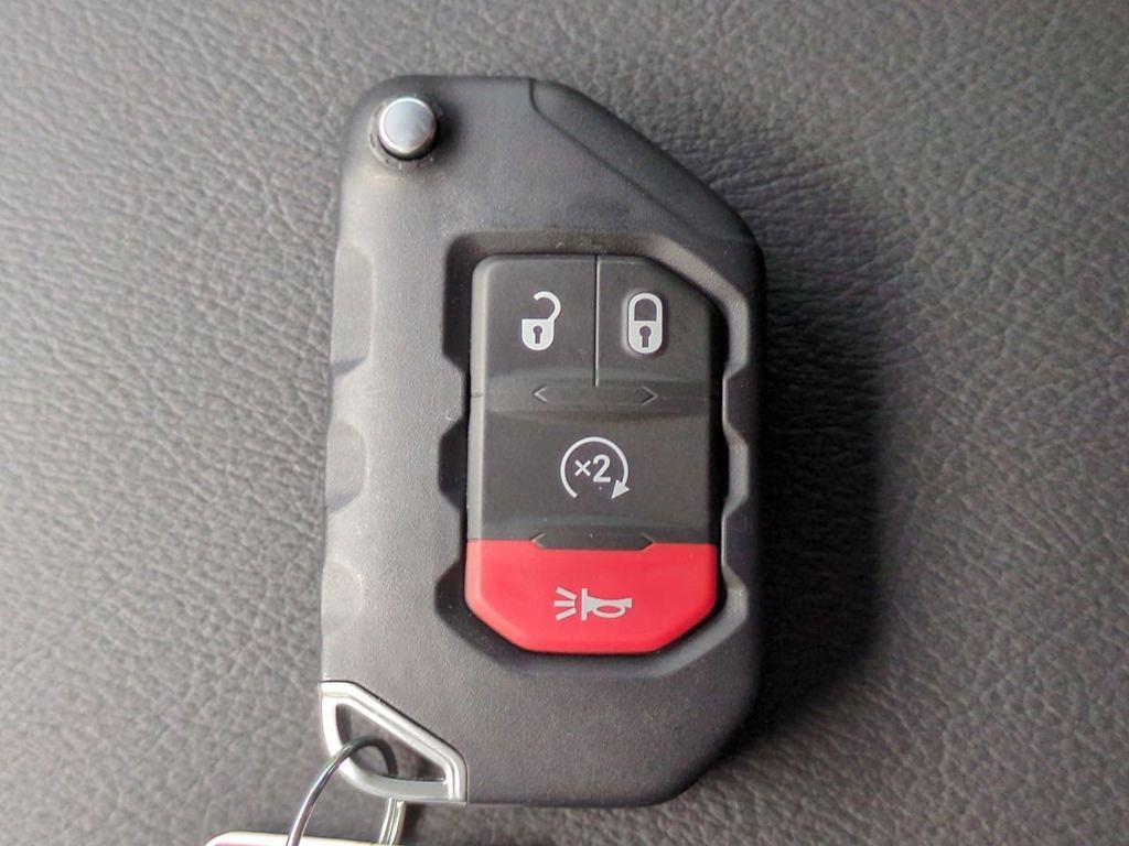 Thumbnail: 2026 Jeep Wrangler - 34